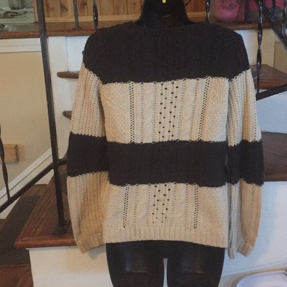 Spring sweater - Picture 2 of 2